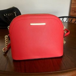 Steve Madden red crossbody bag
